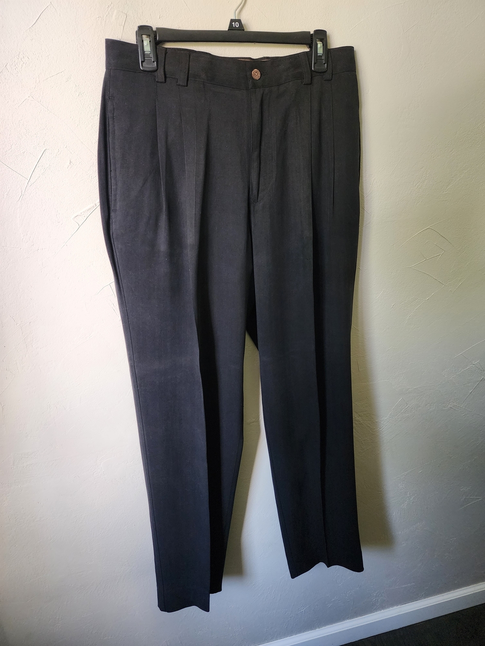 Tommy Bahama Black Pleated Dress Trousers Size 32